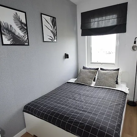 Apartment West / Parking Free