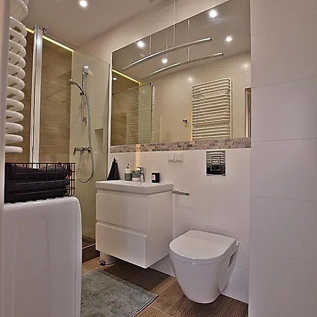West / Parking Free Apartament *