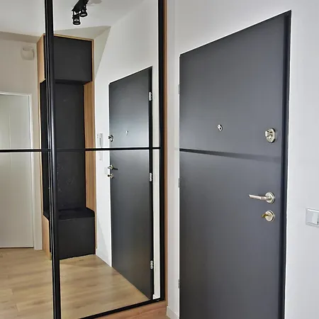 Апартаменти West / Parking Free Вроцлав